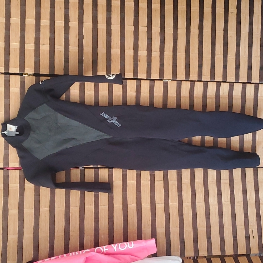 Seaquest 2mm insulated wetsuit